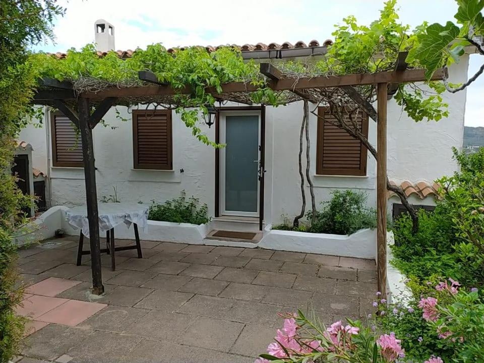 Capo Blu - Santa Margherita Di Pula Villa Exterior photo